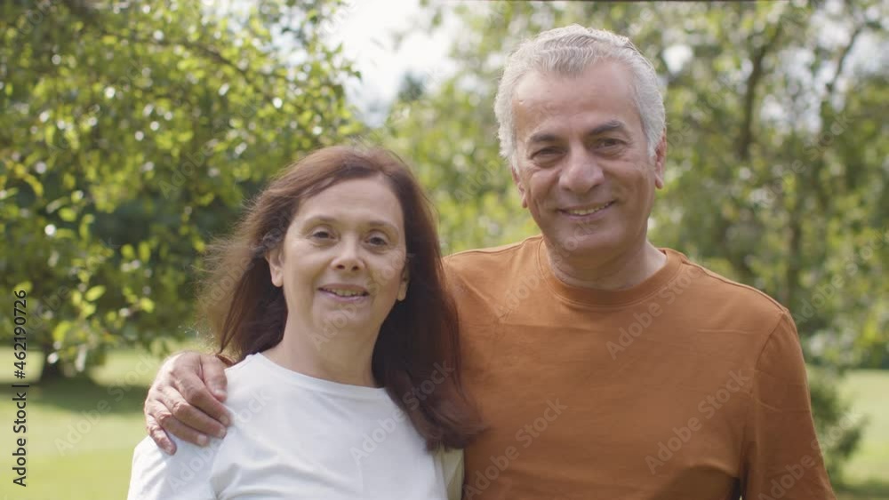 Senior Couple Portrait In Lush Gardens 01 Senior Couple Portrait In Lush Gardens 01