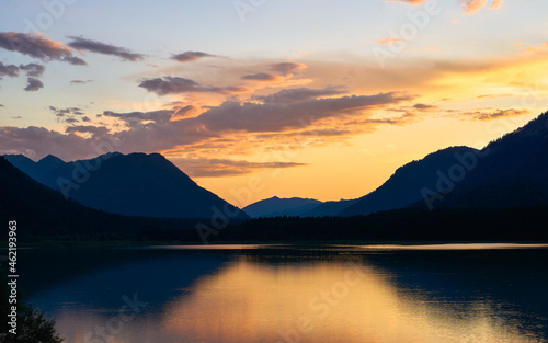 sunset over the lake © Jeroen Kleiberg