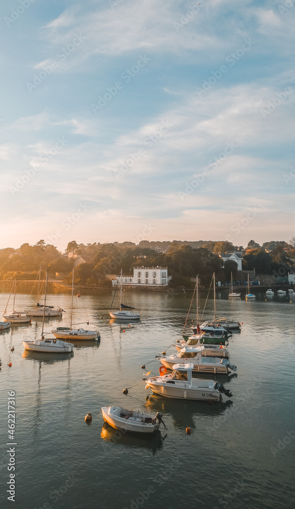 Fototapeta premium boats in the harbor