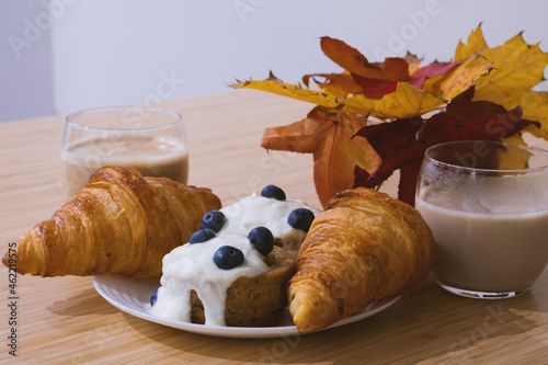 croissant and coffee