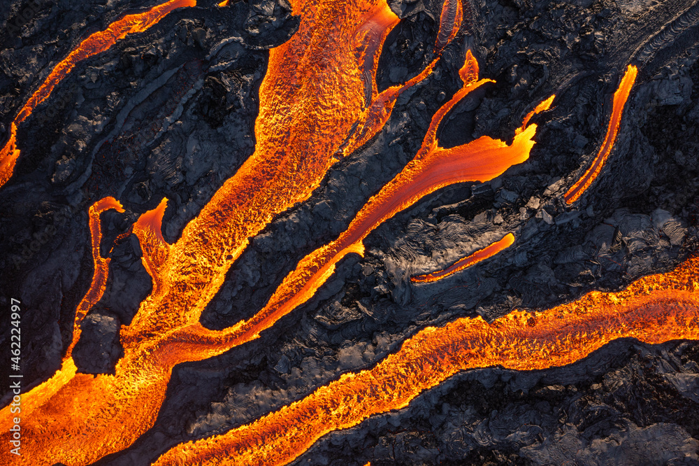 Patterns of lava from an active volcano eruption. Mount Fagradalsfjall, Iceland - obrazy, fototapety, plakaty 