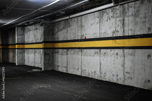 yellow line on car park wall