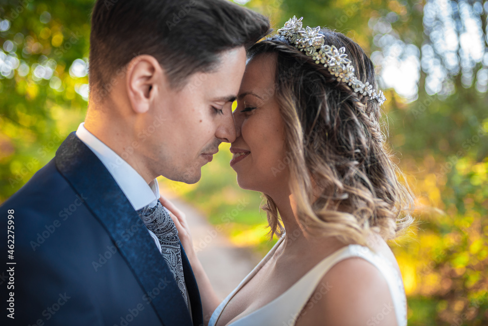Fototapeta premium Portrait of a just married couple