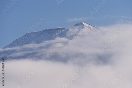 The first snowfall of Mt. Fuji in 2021. The first snowfall to announce the arrival of early winter on Mt. Fuji, which boasts the highest height in Japan, is September 26, 2021.  © tamu