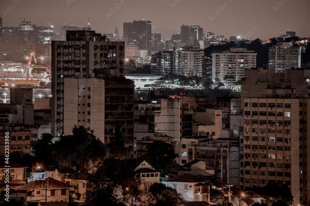 Obraz premium Niterói, Rio de Janeiro, Brazil - CIRCA 2021: Long exposure urban night photography with buildings and lights of a Brazilian city