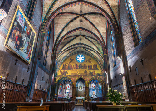 Interior of the Taur Church  in Toulouse  Haute Garonne  Occitanie  France