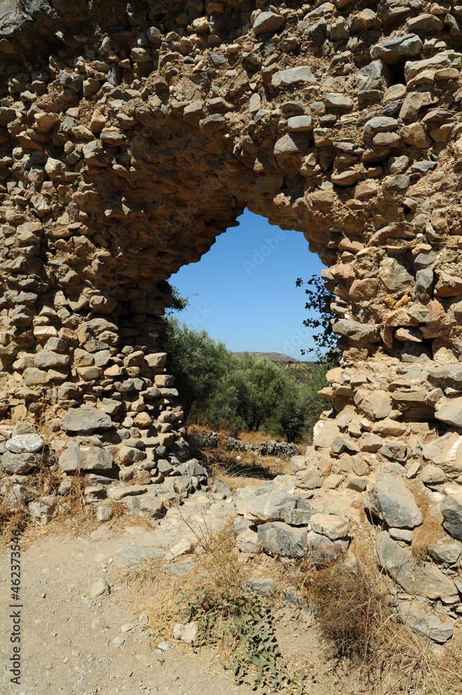 L'aqueduc romain de Lyctos en Crète