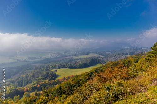 Herbstliche Entdeckungstour entlang der prachtvollen Hörselberge bei Eisenach - Thüringen © Oliver Hlavaty