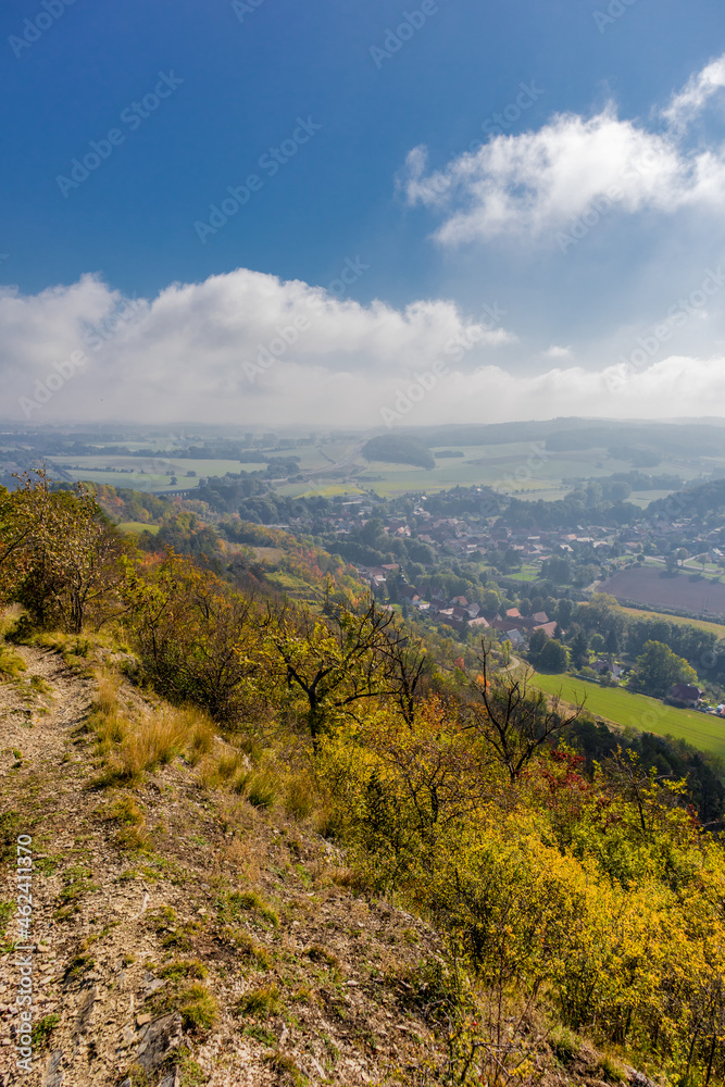 Herbstliche Entdeckungstour entlang der prachtvollen Hörselberge bei Eisenach - Thüringen Herbstliche Entdeckungstour entlang der prachtvollen Hörselberge bei Eisenach - Thüringen