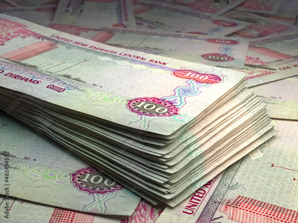 Нарды 100 долларов. Валюта америки. 300 долларов в дирхамах. Дирхамы оаэ. Ндс в оаэ.