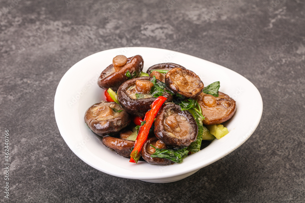 Marinated shiitake mushrooms with herbs Marinated shiitake mushrooms with herbs