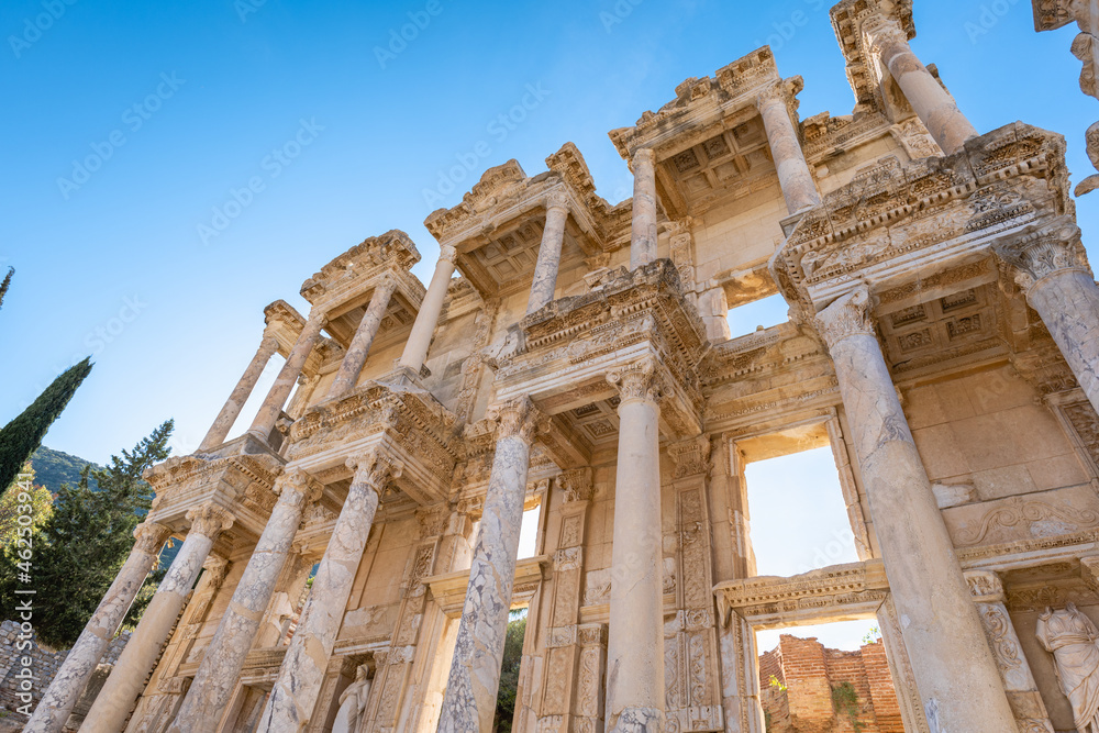 Obraz premium Ephesus Library of Celsus close-up detail view in the ancient city of Ephesus, Turkey. Ephesus is a UNESCO World Heritage site.