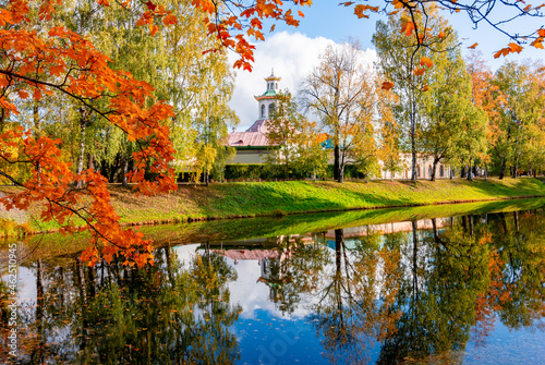 Catherine park in autumn foliage, Tsarskoe Selo (Pushkin), Saint Petersburg, Russia © Mistervlad