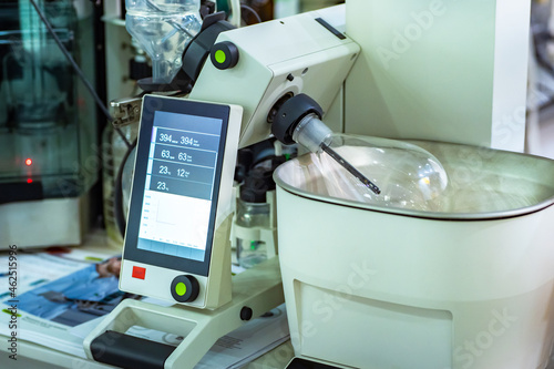 Laboratory rotary evaporato...