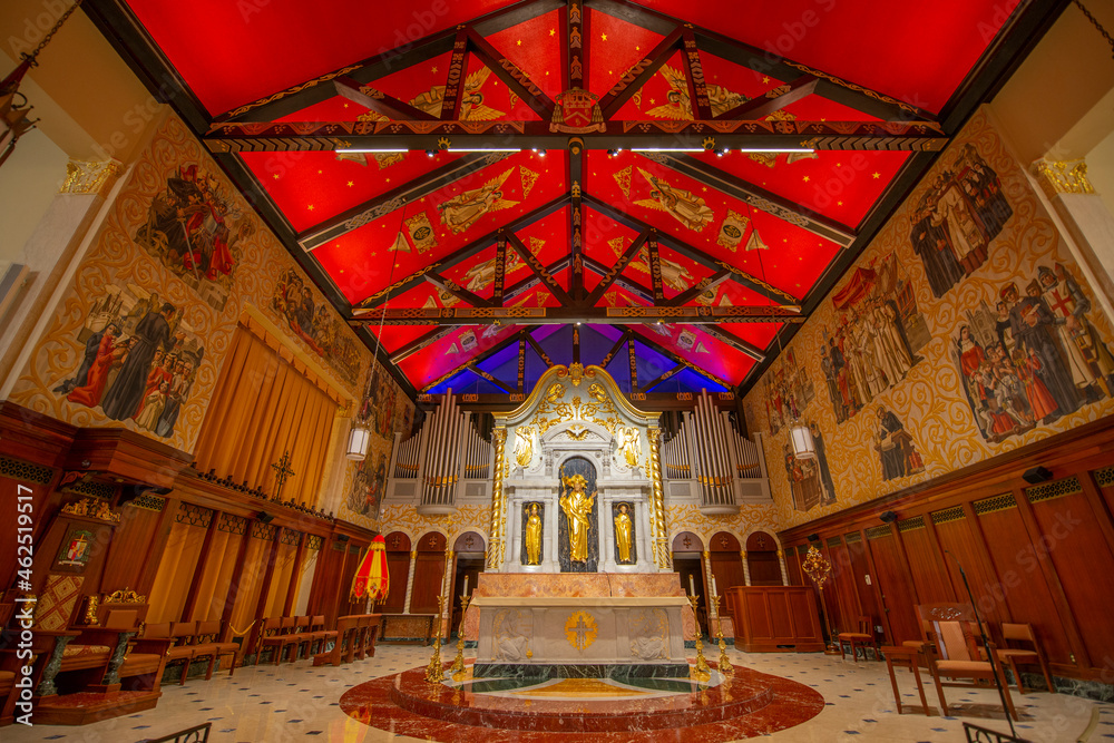 Obraz premium Cathedral Basilica of St. Augustine is a Spanish Colonial Cathedral at 38 Cathedral Place in downtown St. Augustine, Florida FL, USA.