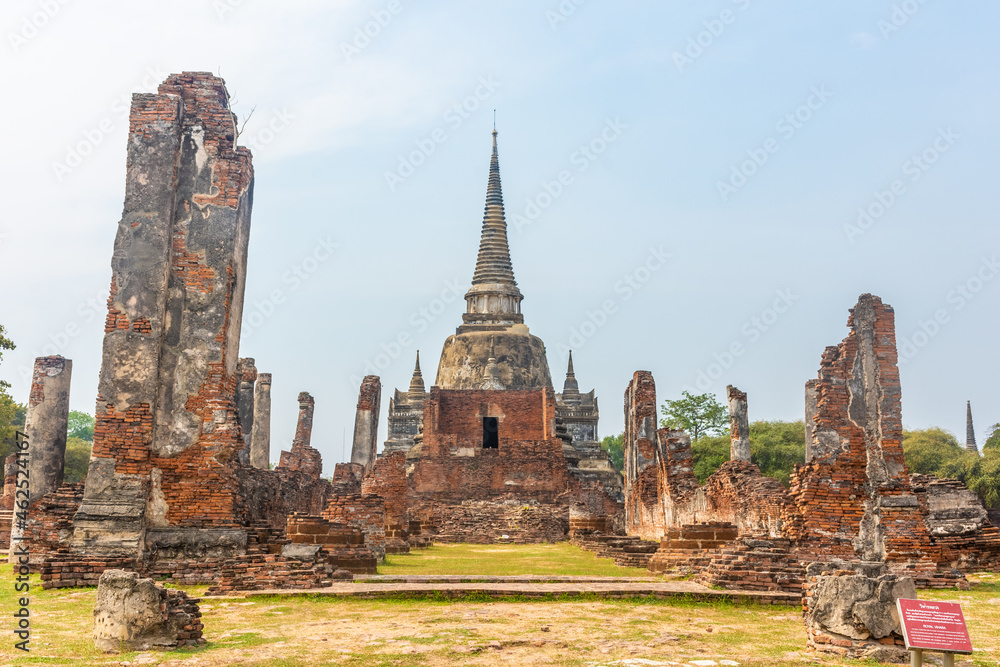 Fototapeta premium Ruins of Ayutthaya Temples, Thailand
