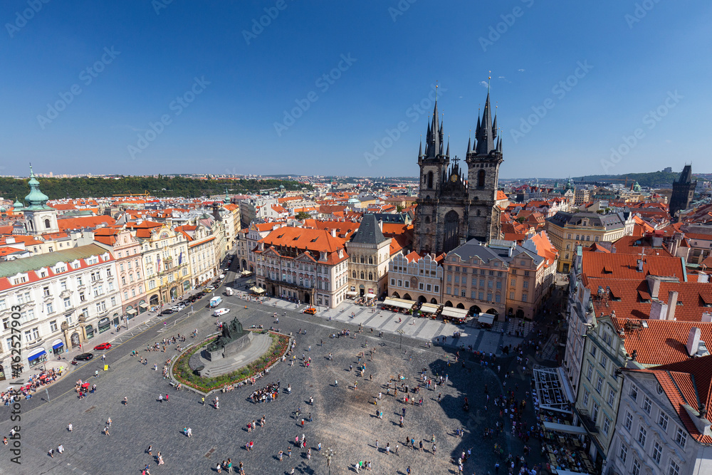 Obraz premium Landscape view of the old town square and the Church of our Lady Before Tyn from the Astronomical Clock in Prague.