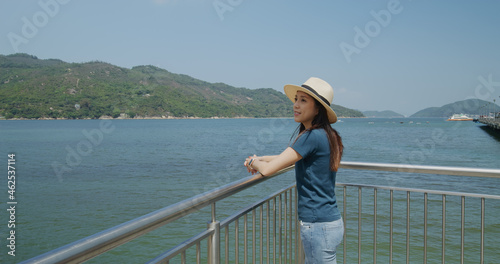 Woman look at the sea © leungchopan