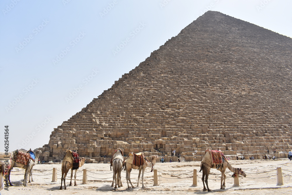 Egyptian pyramid
