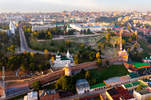 Aerial photo of Nizhny Novgorod with view of Kremlin and residential buildings.