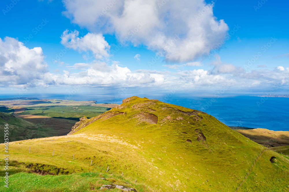 Fototapeta premium View from The Old Man of Storr