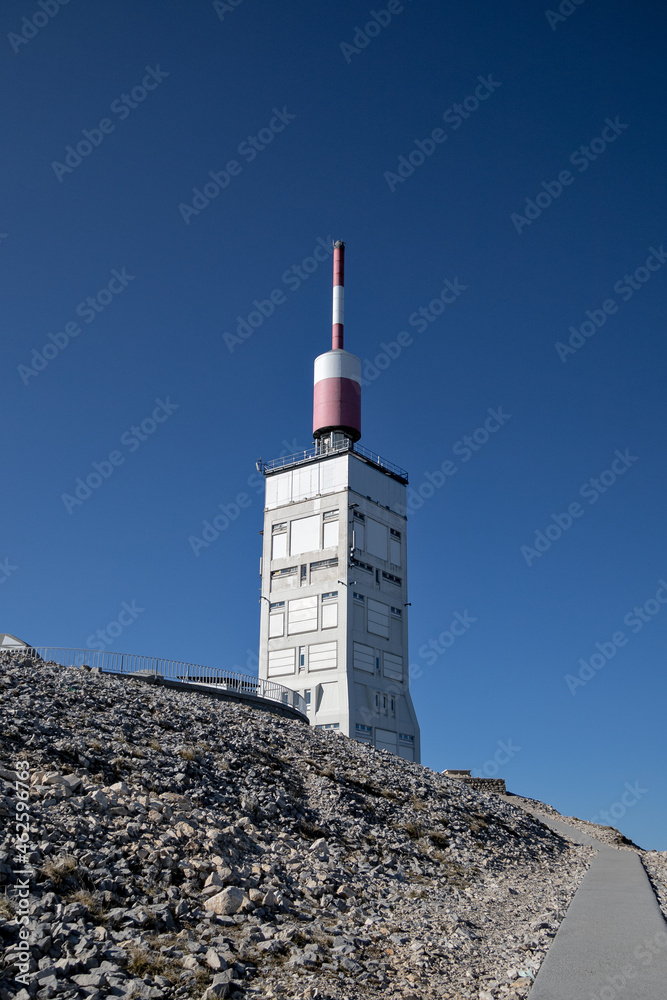 station météo au sommet du Mont-Ventoux