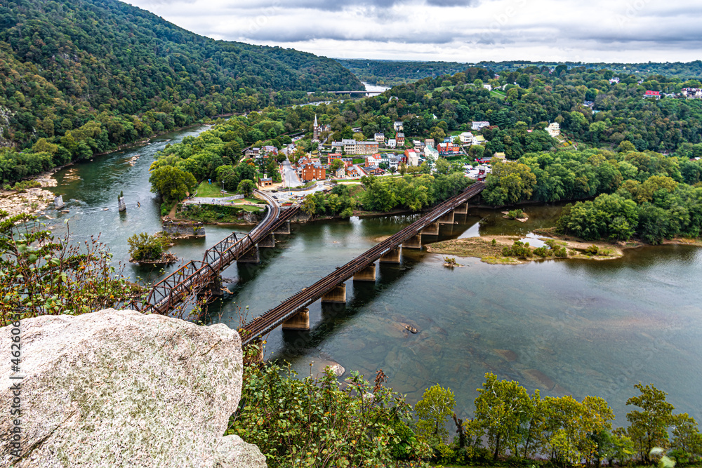 Fototapeta premium Harpers Ferry a the confluence of the Potomac and Shenandoah Rivers on a cloudy day