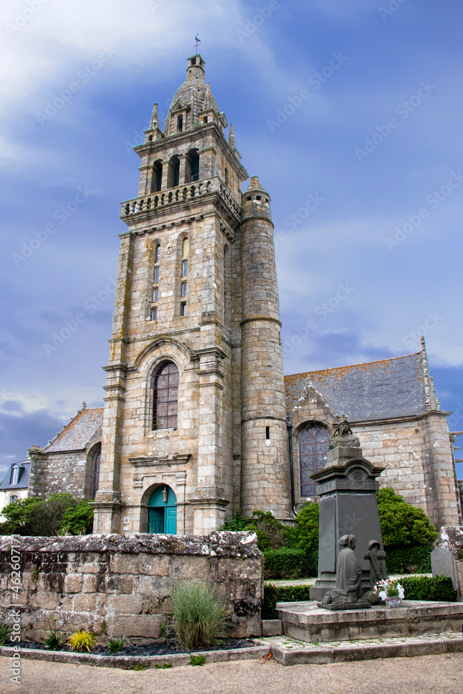 Plourin-les-Morlaix. Clocher de l'église Notre-Dame. Finistère. Bretagne