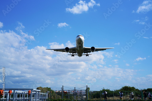 飛行機 空 反対世界 