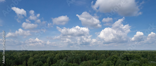 Fototapeta Naklejka Na Ścianę i Meble -  Blue summer day sky
