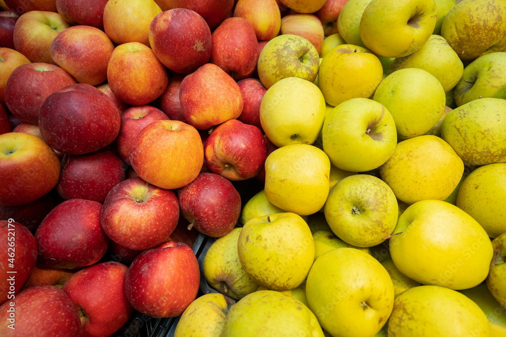 tipos de manzanas de árbol natural