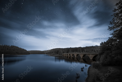 klamer bridge at night 