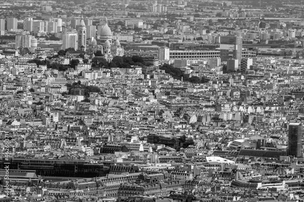 montmartre vu depuis la tour eiffel