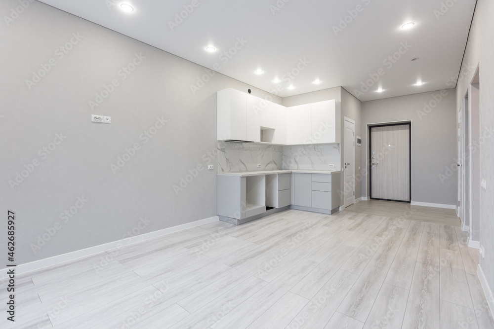 Fototapeta premium unfurnished house or apartment in bright colors