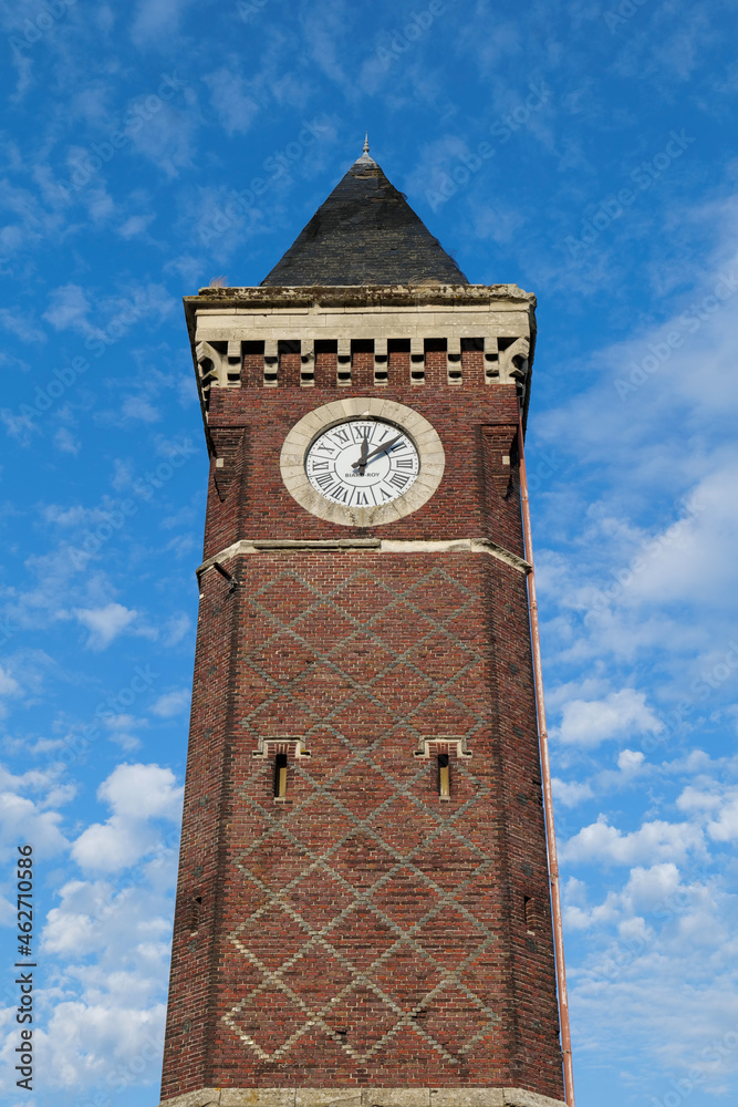 Horloge historique a Rouen 