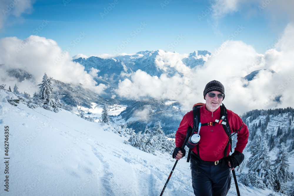Austria, Salzburg State, Duernbachhorn, Heutal, hiker in winter
