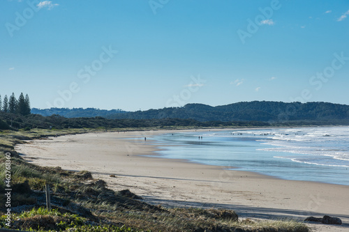 Australia, Queensland, Byron Bay, Long sandy beach in Lennox head