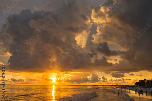 USA, Florida, Fort Myers, view to Fort Myers Beach at sunset photo