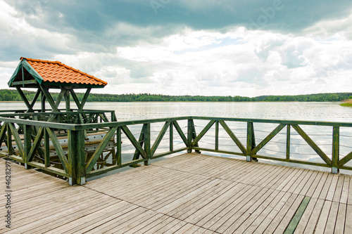 Fototapeta Naklejka Na Ścianę i Meble -  gołdap jezioro molo mostek park ogród