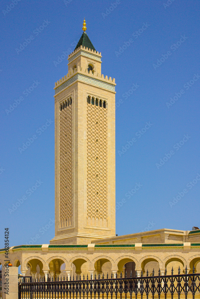 Fototapeta premium Monastir, Tunisia, Africa - August, 2012: Mosque Malik ibn Anas Carthage in Tunis
