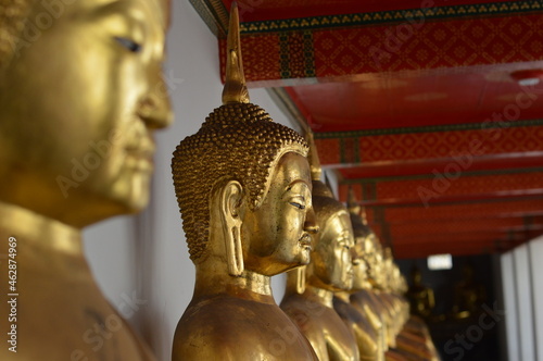 golden buddha statue