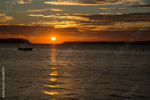 couch   de soleil rade de Brest