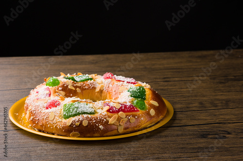 Foto traditional spanish christmas cake