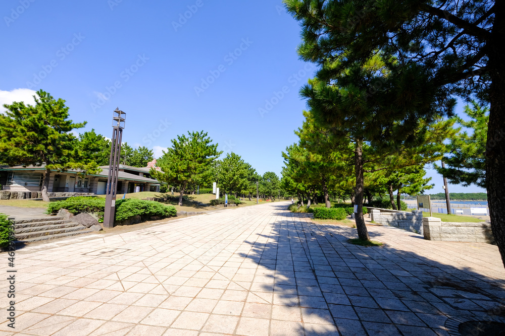 神奈川県横浜市金沢区の海の公園