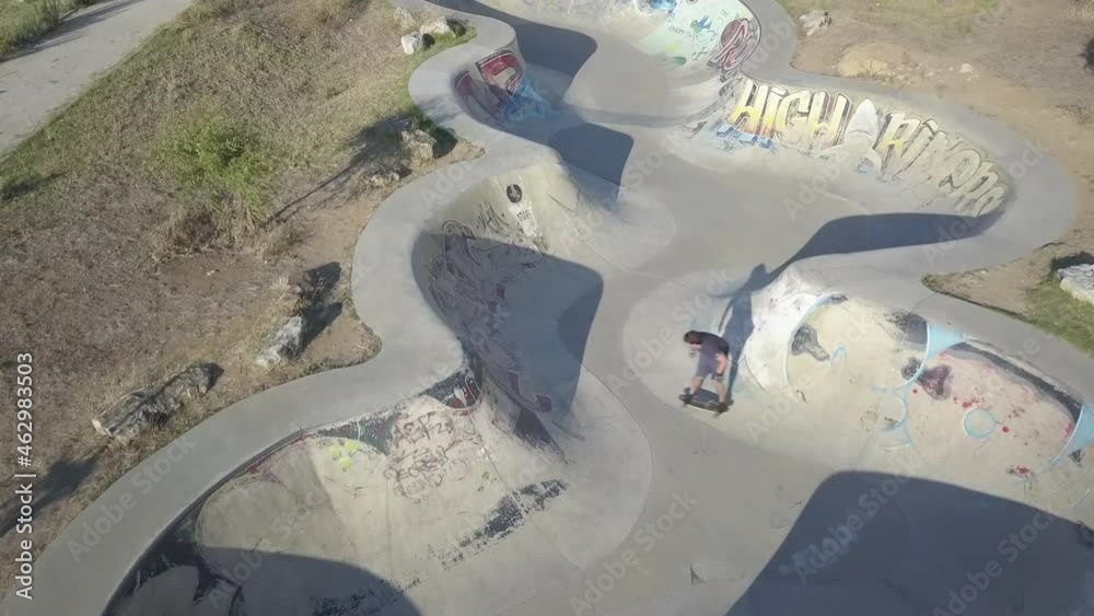 skater riding with a high velocity in Cscais
