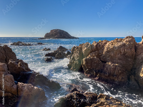 Tossa de Mar Catalan coast fishing village Mediterranean sea turquoise blue water beach tourist Barcelona Europe Spain © Osvaldo Mussi