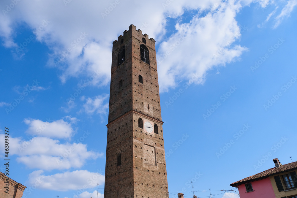 La Torre Civica di Mozzanica in provincia di Bergamo, Lombardia, Italia. La Torre Civica di Mozzanica in provincia di Bergamo, Lombardia, Italia.