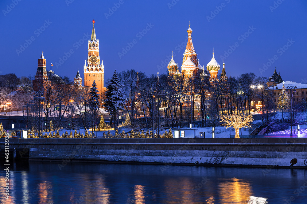 Night New Year's Moscow. Moskvoretskaya embankment of the Moskva River in New Year decorations. Russia