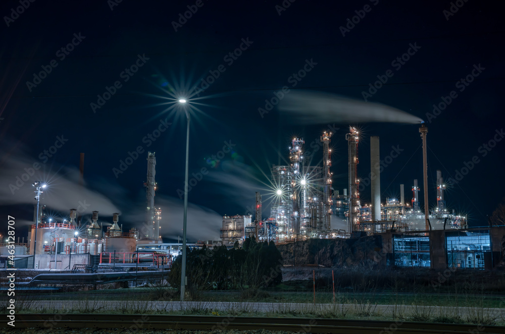 Fototapeta premium スウェーデンの工場夜景
