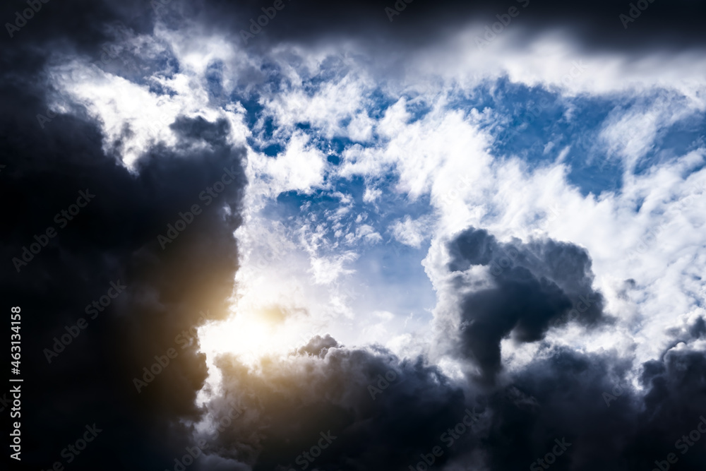 Obraz premium Cloudscape with a Light